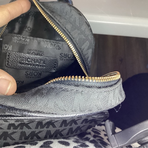 Michael Kors small monogram black canvas backpack with branded removable straps - Picture 6 of 10